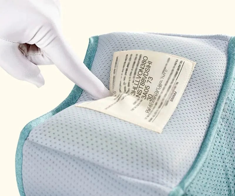 Cosy Snuggles Baby Carrier with Bass Bear Hip Seat for Front Carry