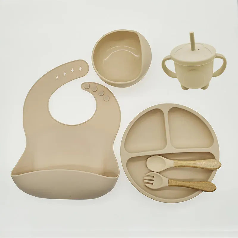 Cosy Snuggles Feeding Beige - 6 Pieces Baby Feeding Set – 6 or 8-Piece Silicone Tableware Collection