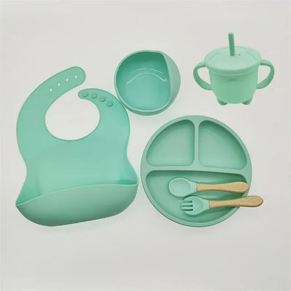 Cosy Snuggles Feeding Mint Green - 6 Pieces Baby Feeding Set – 6 or 8-Piece Silicone Tableware Collection